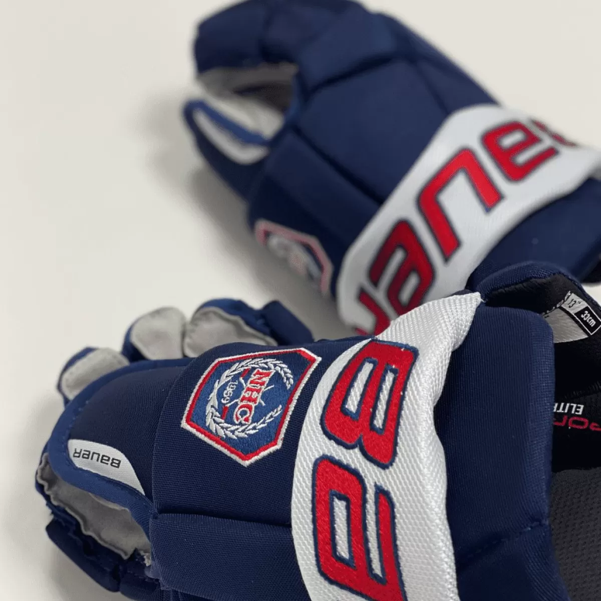 bauer_handske_vapor_team_elite_int__nhc_3-2.webp BAUER Hockeyhandskar Intermediate> Handske Vapor Team Elite Int - Nhc